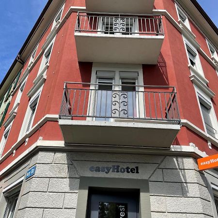 Easyhotel Zurich West Екстериор снимка